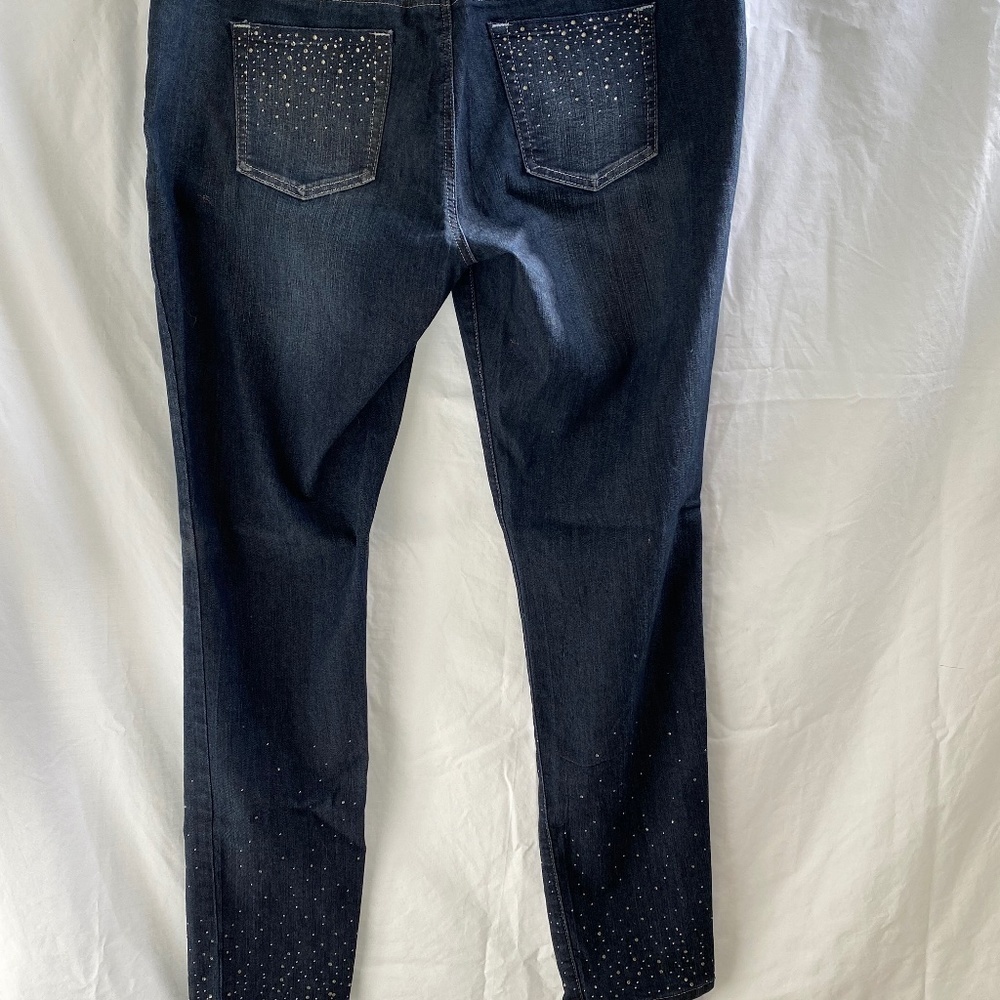 NWOT Rhinestone studded Jean's - Women's - Size: 32 - Picture 6 of 12